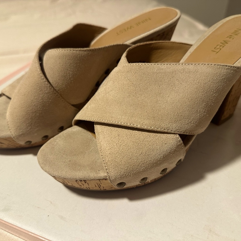 Heeled Beige Suede Nine West Platform Sandals